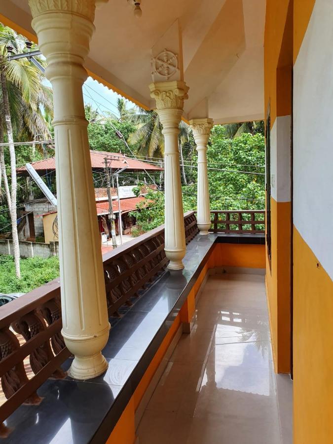 Thriphala Ayurveda Yogashram Apartment Thiruvananthapuram ภายนอก รูปภาพ